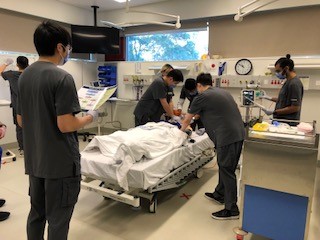 ANU medical students undertake clinical skills training in the Simulation Learning Centre at Sydney Adventist Hospital ANU medical students undertake clinical skills training in the Simulation Learning Centre at Sydney Adventist Hospital