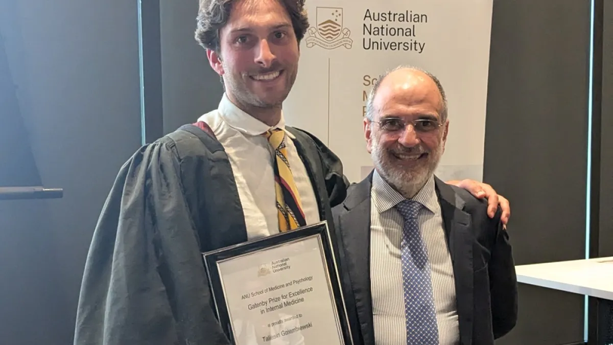 Taliesin Golembiewski received the Gatenby Prize for Excellence in Internal Medicine from Professor Paul Pavli