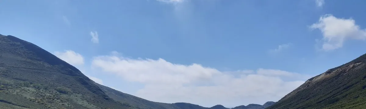 Image: photo of fields and hills in Spain