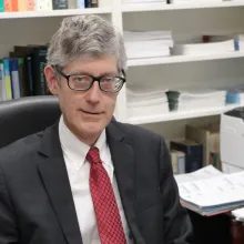 Photo of Professor Christian Lueck