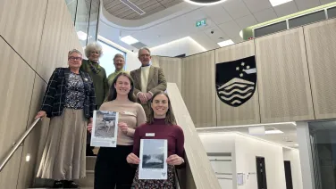 (back): Dr Isabella Hawke (ANU), Nerida Cullen OAM, Margaret Cameron, Stan Moore, Chair Goulburn Branch (NSW Farmers Association), (front):Chloe Bakker winner of the 2025 NSW Farmers scholarship with runner up Emily Vohralik Chloe Bakker winner of the 2025 NSW Farmers scholarship with runner up Emily Vohralik